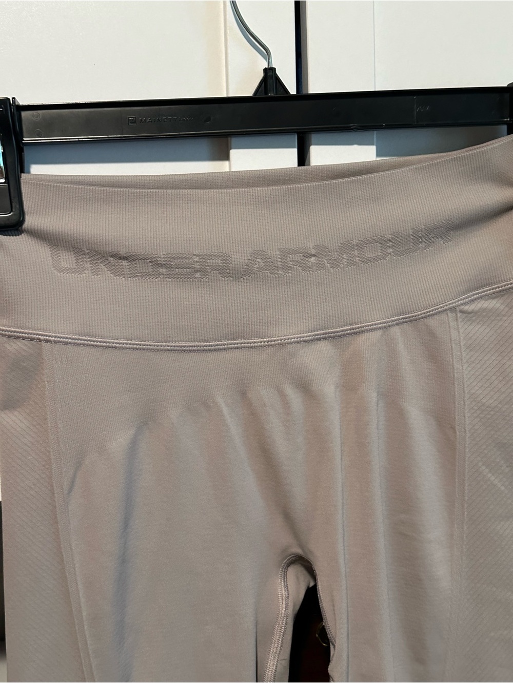 NWT Under Armour Vanish Seamless Compression Leggings Taupe Size Medium - Picture 4 of 7